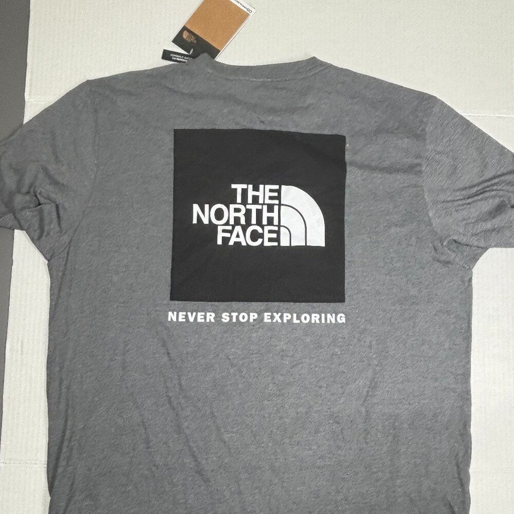 Brand New The North Face Gray T-shirt Size Large